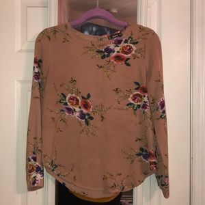 Floral dusty pink shirt